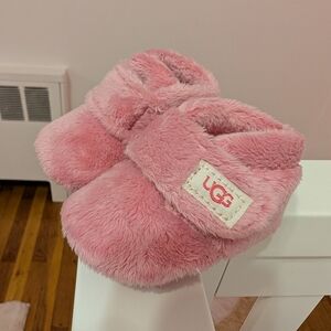 UGG Soft Pink Bixbee Size 0/1